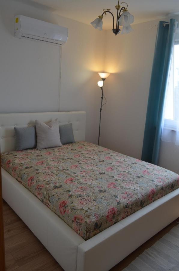 Gazlang Apartman ไฮจ์ดุสโซบอสโล ภายนอก รูปภาพ